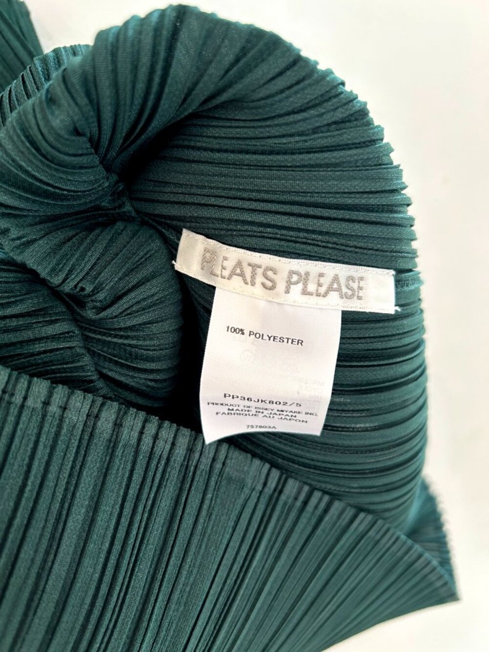 Pleats Please Issey Miyake Dark Green Mellow Pleated Mock Neck Top /PP36JK802 - Picture 3 of 3